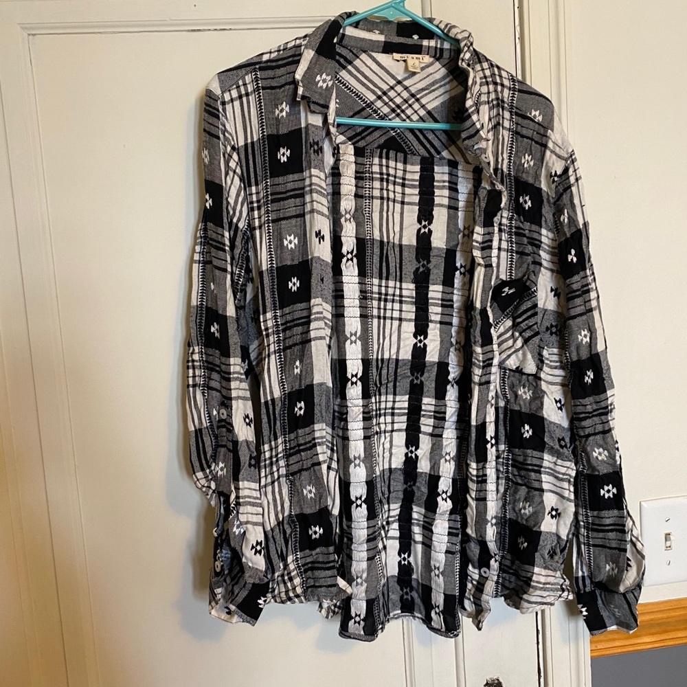 Miami brand black and white flannel